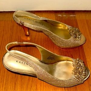 Size 8 gold Karen sandals